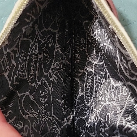 Betsey Johnson Cat Head Handbag - Picture 5 of 5